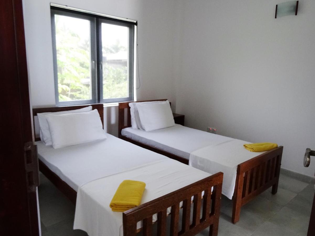 Amssler Beach Stay กาลูทารา ภายนอก รูปภาพ