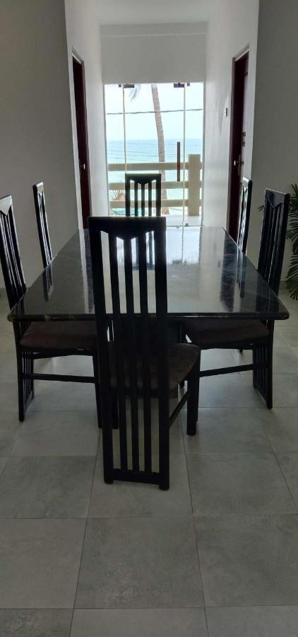 Amssler Beach Stay กาลูทารา ภายนอก รูปภาพ