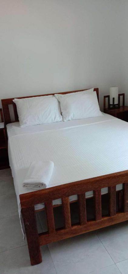 Amssler Beach Stay กาลูทารา ภายนอก รูปภาพ