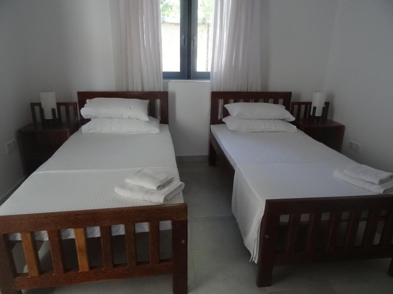 Amssler Beach Stay กาลูทารา ภายนอก รูปภาพ
