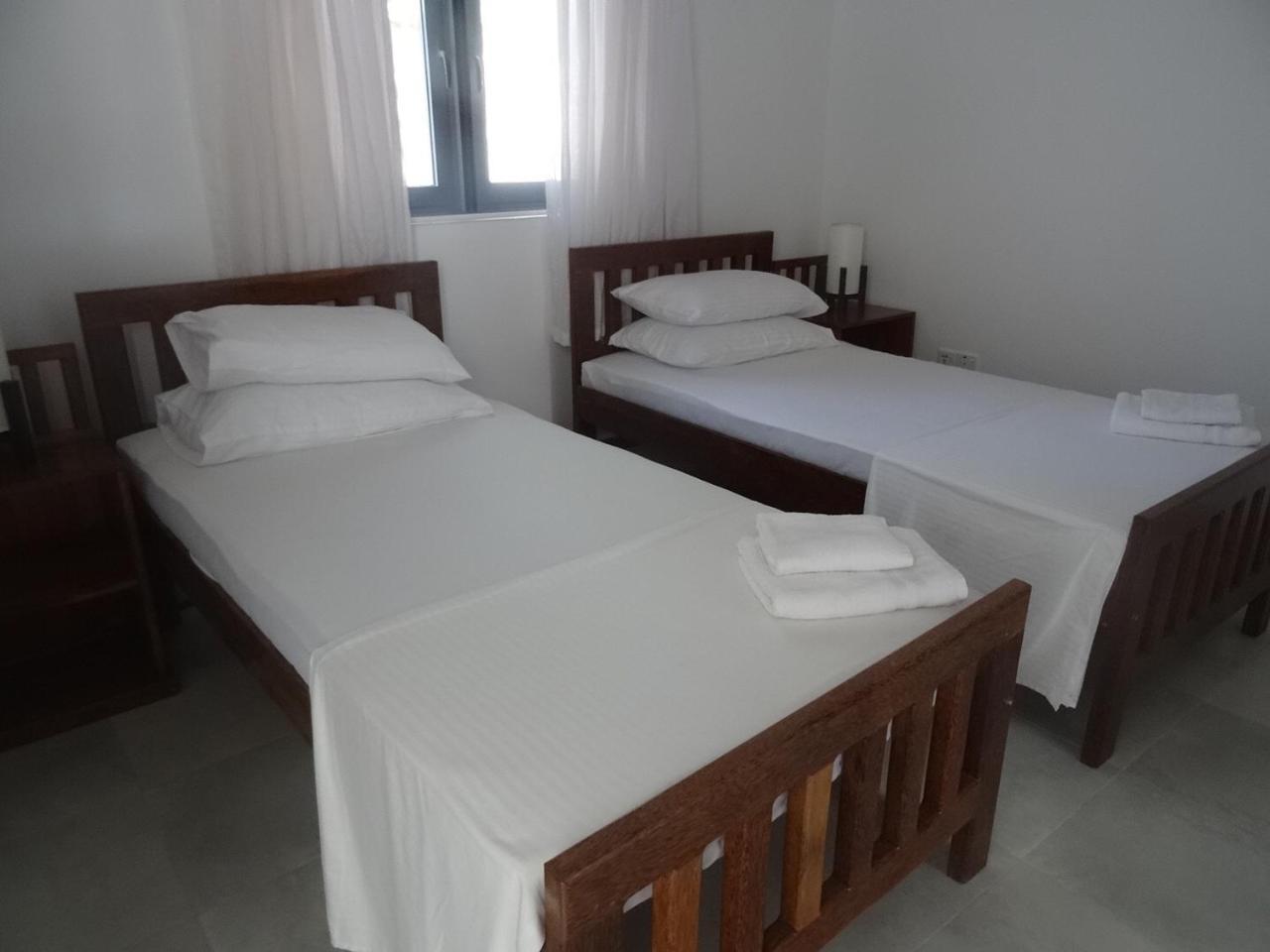 Amssler Beach Stay กาลูทารา ภายนอก รูปภาพ