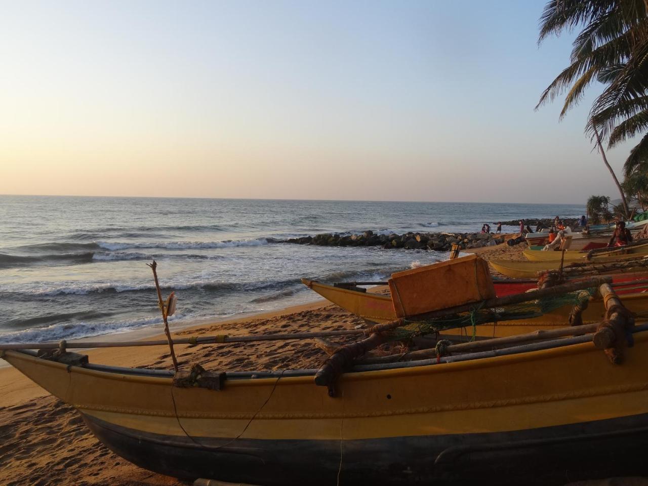 Amssler Beach Stay กาลูทารา ภายนอก รูปภาพ