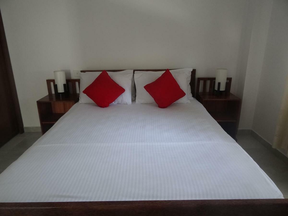 Amssler Beach Stay กาลูทารา ภายนอก รูปภาพ