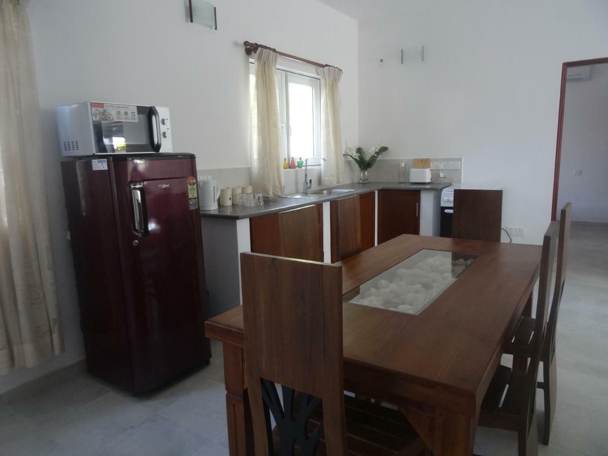 Amssler Beach Stay กาลูทารา ภายนอก รูปภาพ