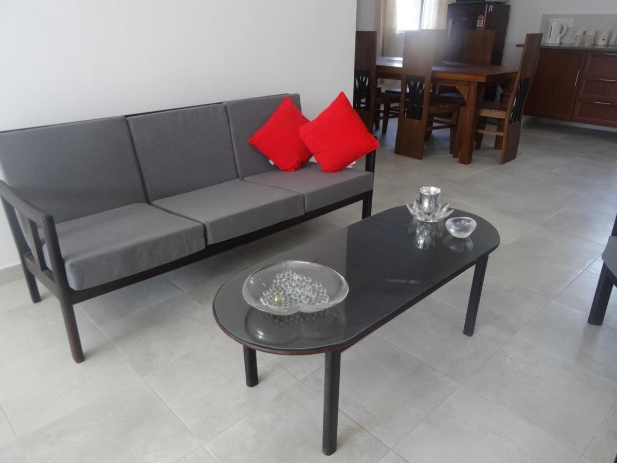 Amssler Beach Stay กาลูทารา ภายนอก รูปภาพ